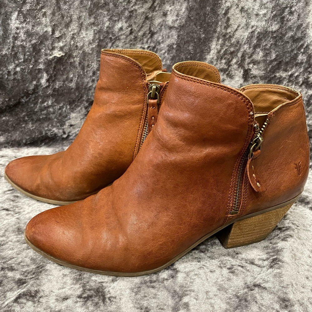 Frye size 10 women’s boots